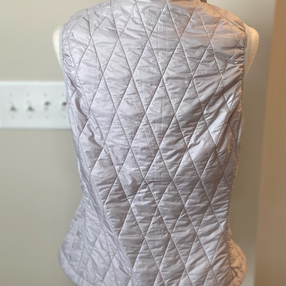 Patagonia Women’s Primaloft Puffer Vest NWOT - Picture 5 of 10